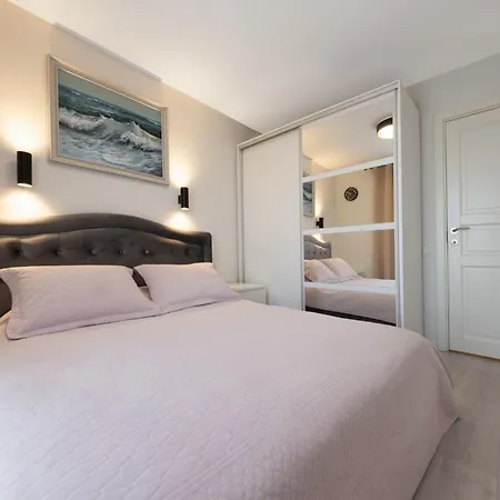 Romos Apartamentai Klaipedoje *